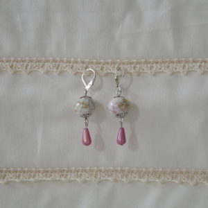 Boucles d'oreilles goutte rose