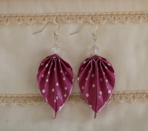 Boucles d'oreilles origami rose