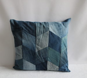 Coussin en jean Losange