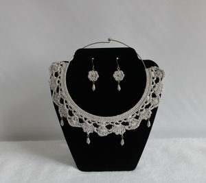 Parure crochetée